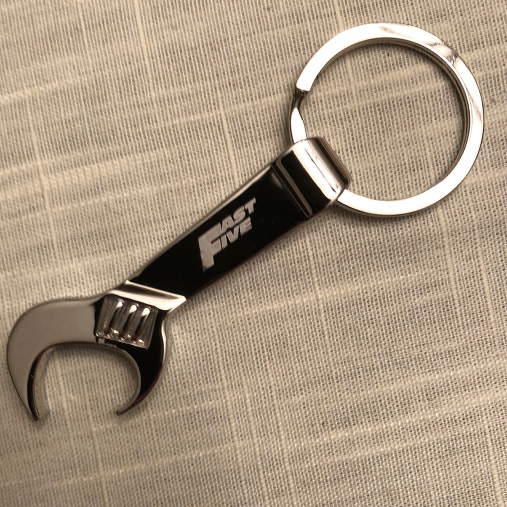 FAST FIVE MOVIE PROMO KEY RING SILVER TONE PAUL WALKER VIN DIESEL 2011 - #534